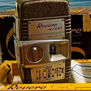 Revere Eighty 8 "55" Cine Camera 1957 See Description, Has Original BOX and More